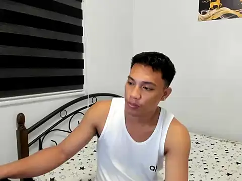 Chat XXX Live urfucker_vinz