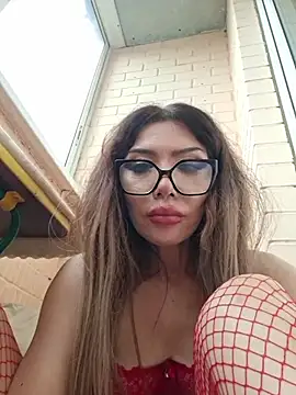 JessicaNichols_ Adlı Modelin Canlı XXX Sohbeti