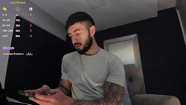 XXX chat uživo modela MarkWalker__