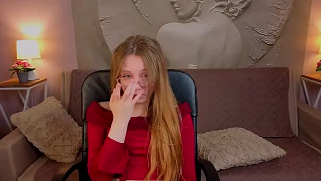 FloraLarsson: онлайн-секс-чат