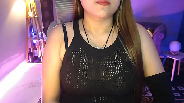 Mitikaa Chat XXX in diretta