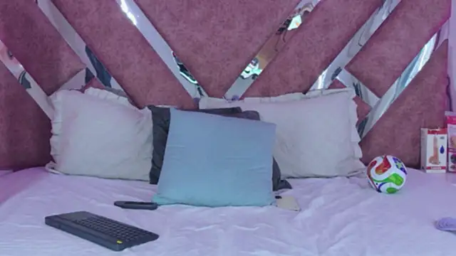 CandyLuxury__'s Live XXX Chat