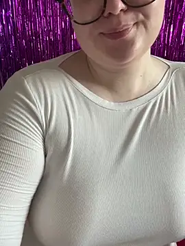 MariaMirabella: онлайн-секс-чат