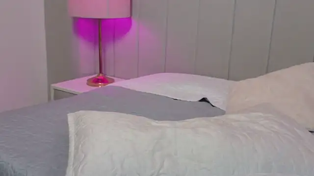 Emily__Stef Chat XXX in diretta