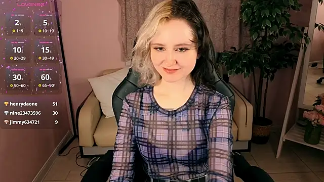 Chat +18 de LinaVeritas ao vivo