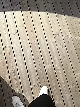 jonas_camboy Adlı Modelin Canlı XXX Sohbeti