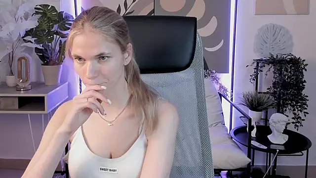 effyfetcher's Live XXX Chat