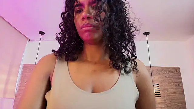 Ellie-Alves XXX чат на живо