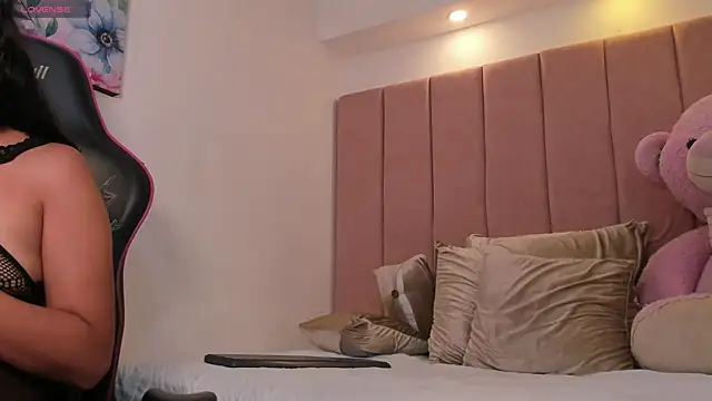 natalia_vela élő XXX-chatje