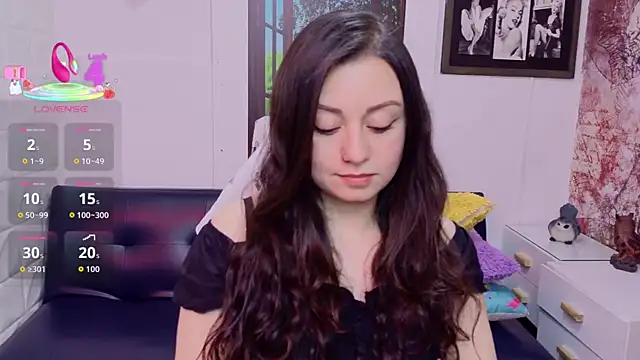 Chat XXX en directo de Eva_Roussell