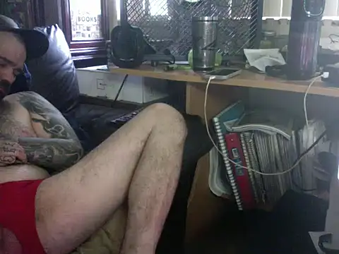 Chat XXX en directo de KinkyTOMan