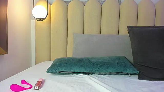 Yennifer_01's Live XXX Chat