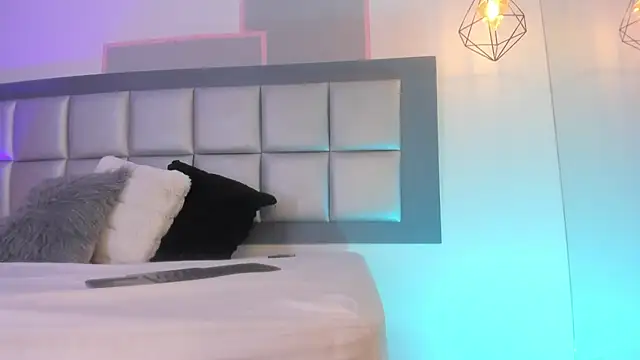 XXX chat uživo modela Maddie_Ray