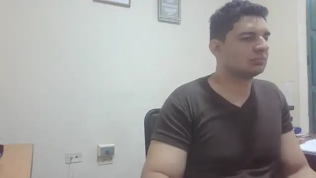 Officeb0y Live XXX Chat