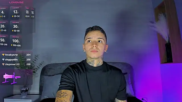 Ian_Castillo_ Live XXX-chat