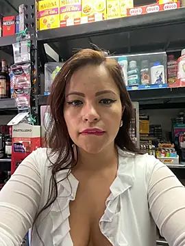 MIA_ROSSEEE Live XXX-Chat