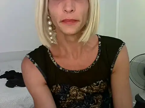 VictoriaBigSecret live XXX chat