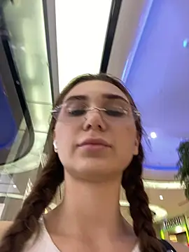 Chat +18 de QuitieLia ao vivo
