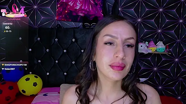 Miis_Beella's Live XXX Chat