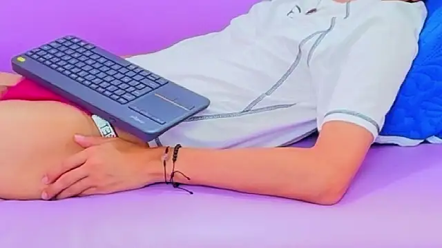 XXX chat uživo modela Liamdelrey