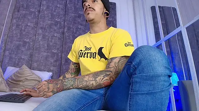 kaletattoo: онлайн-секс-чат