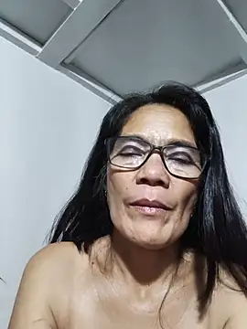 ImYourWoman_55 Webcam Show