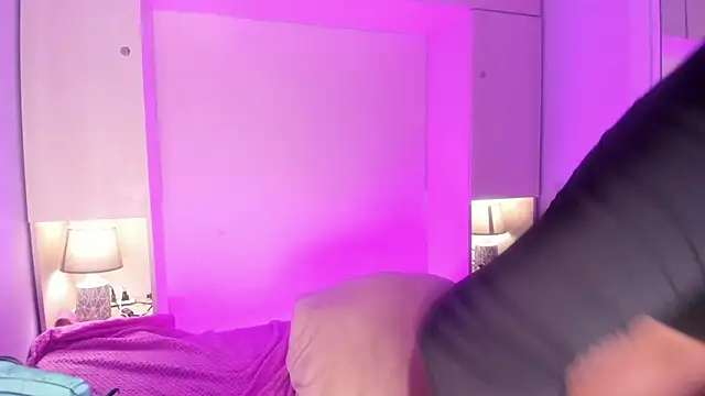 XXX chat uživo modela TaylorBloom