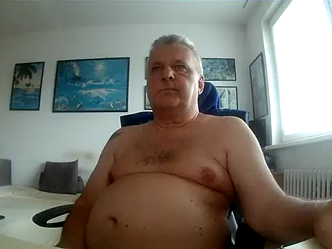 Chat +18 de Robert_SK1 ao vivo