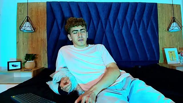 Tyler_Mcrey Live XXX-Chat