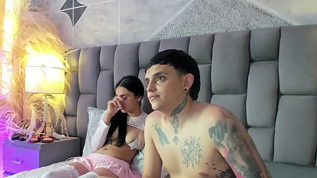 VelvetAndShadows Live XXX-chat