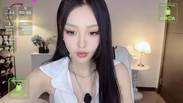 Chat +18 de IAIA_iris ao vivo