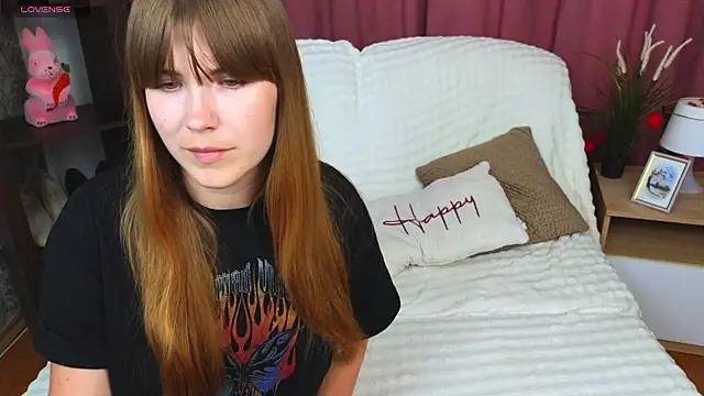 EmilyCuper_ Adlı Modelin Canlı XXX Sohbeti