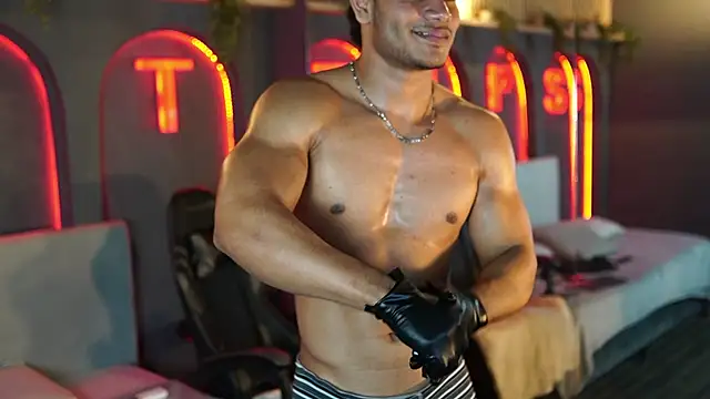 AndrewCollen Live XXX Chat