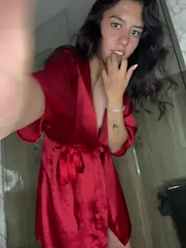 Alahia_Bloom's Live XXX Chat