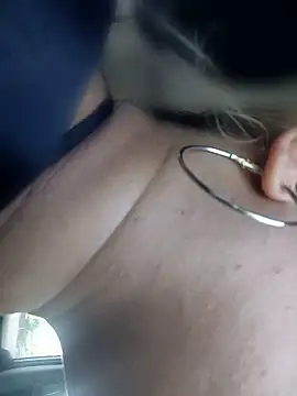 innocent1444's Live XXX Chat