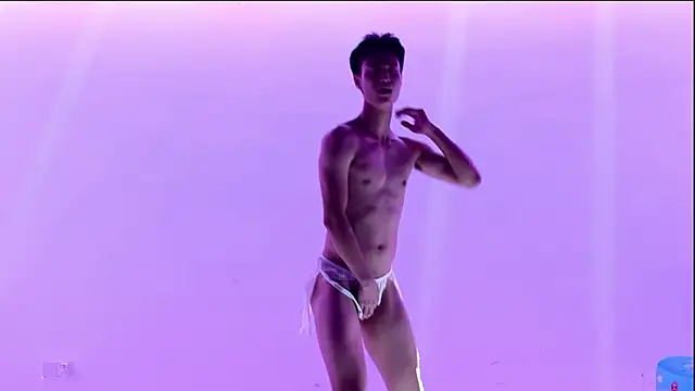 Онлайн чат XXX Blush-boys-001