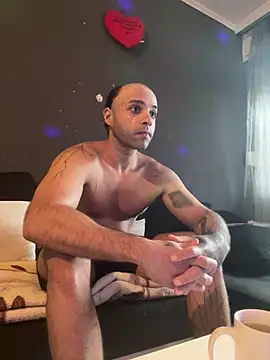 Mohdollmen's Live XXX Chat