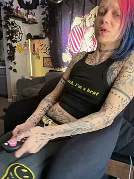 Toxii-n Live XXX chat