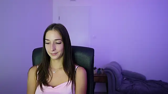 Crystalbrunette18: απευθείας συνομιλία ΧΧΧ