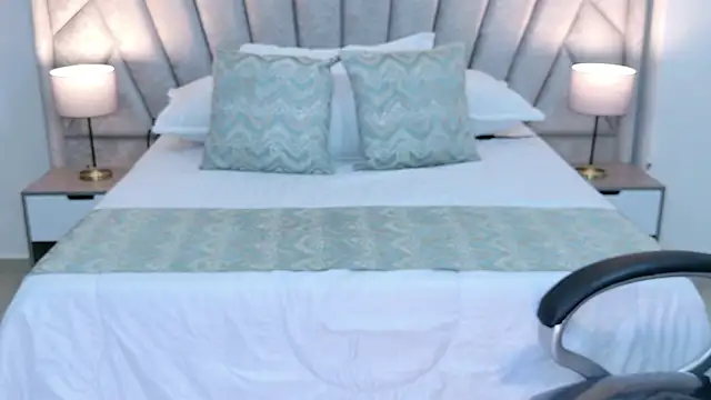 Chat XXX ao vivo de Layla_Breezee