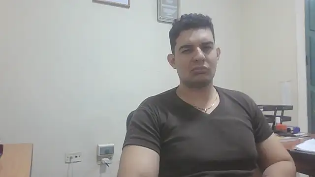 Officeb0y: απευθείας συνομιλία ΧΧΧ