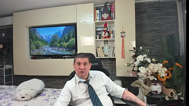 SpartacusDaddy48 现场XXX聊天