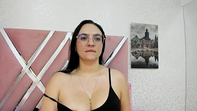 Lunna_Ferrer 라이브 XXX 채팅