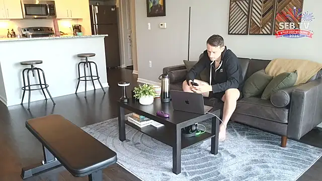 seb_tv élő XXX-chatje