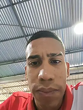 Chat +18 de diegopalacios69 ao vivo