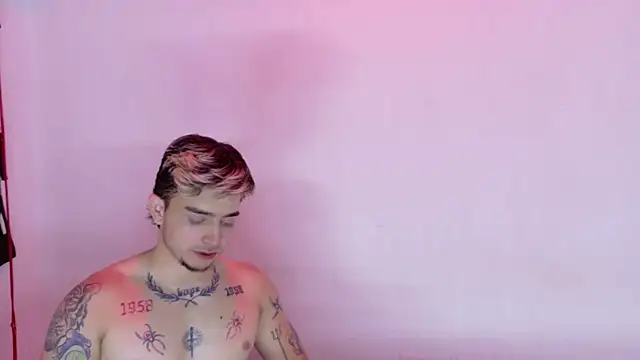 AliceandMax élő XXX-chatje