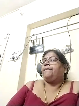 bigbum68 Live XXX Chat