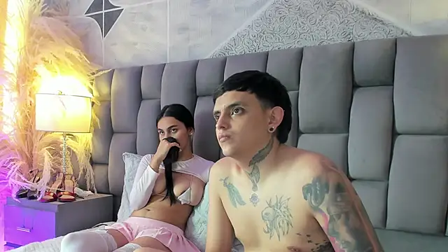Chat XXX ao vivo de VelvetAndShadows