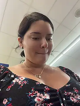 mangolini_parrocini XXX чат на живо