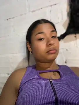 Romie_rous' Live XXX Chat